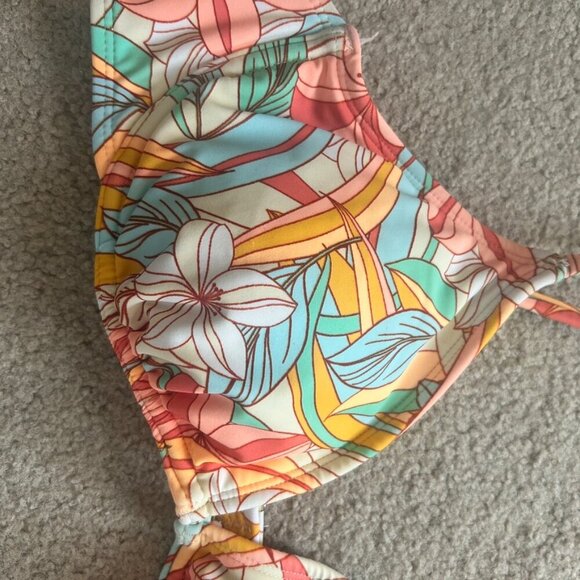 patterned underwire bikini top - Picture 2 of 6